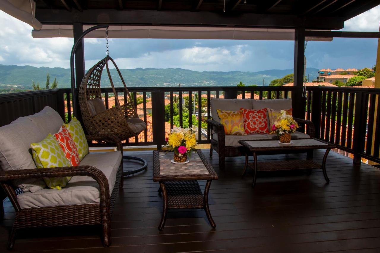 Vacation Getaway In Mango Walk Country Club Lejlighed Montego Bay Eksteriør billede